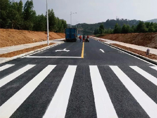 道路標(biāo)線(xiàn)施工