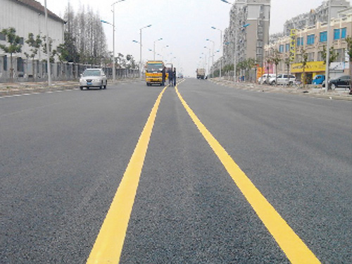道路標(biāo)線(xiàn)施工